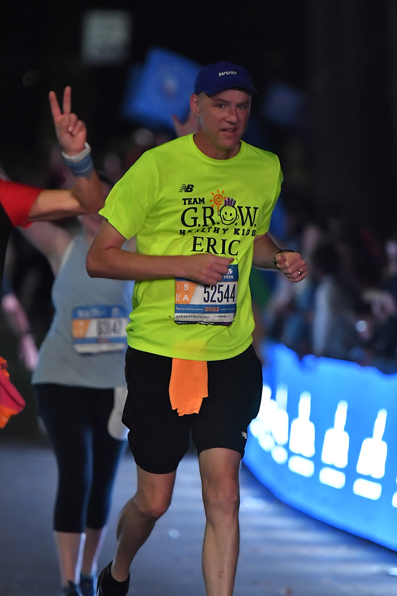 Eric from Team GROW Healthy Kids running in the NYC Marathon